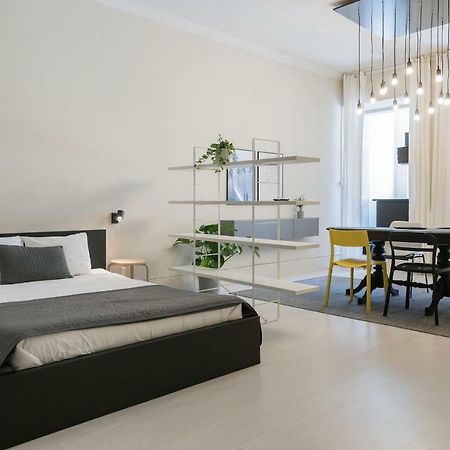 Baixa24 •P1L• Amplo Estudio Na Baixa Com Varanda Порту Екстер'єр фото