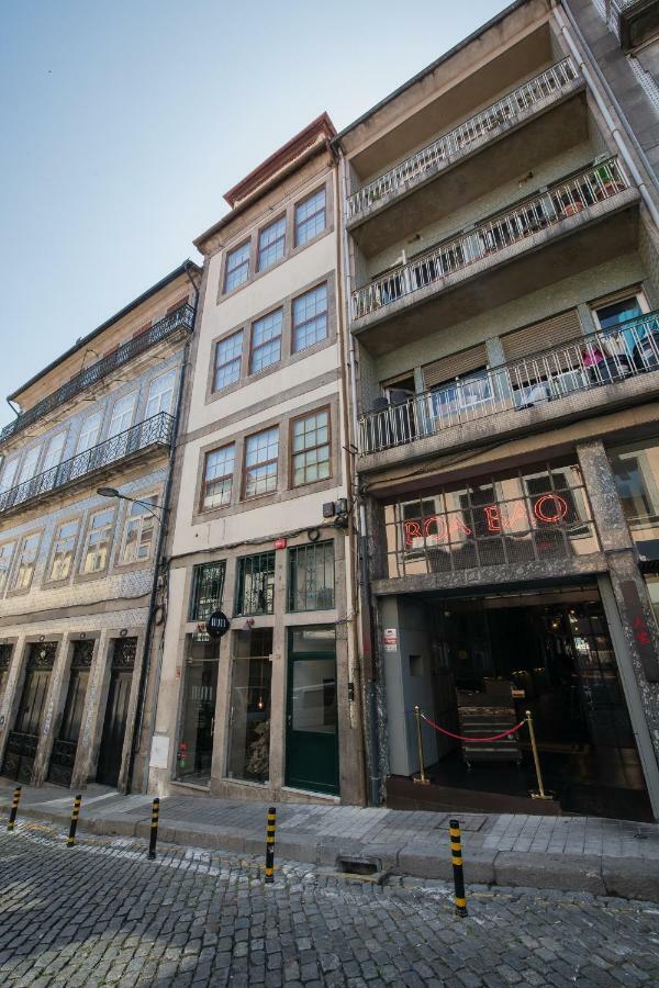 Baixa24 •P1L• Amplo Estudio Na Baixa Com Varanda Порту Екстер'єр фото